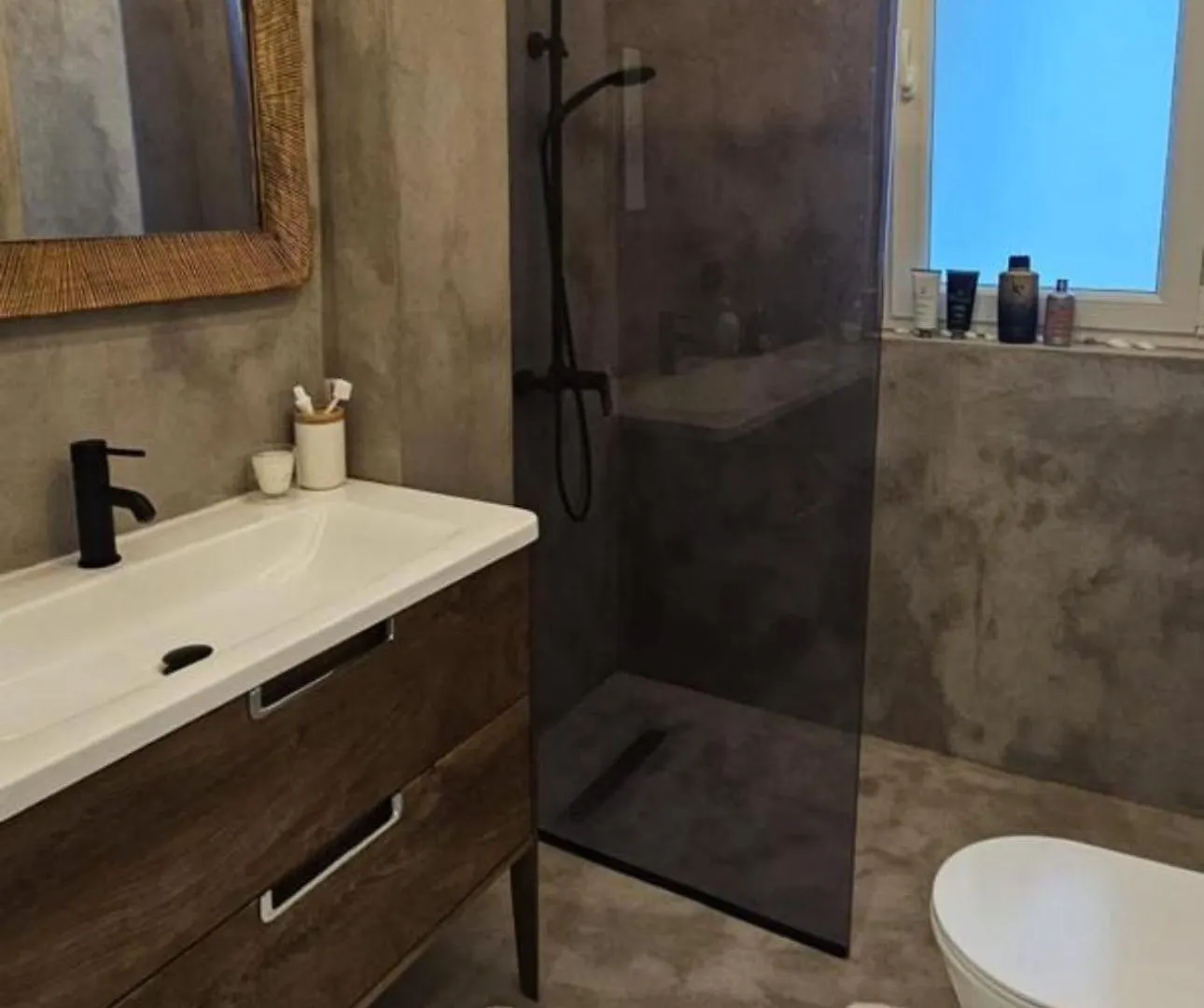 Ilia'S Coastal Apartement Avlonya 0*,